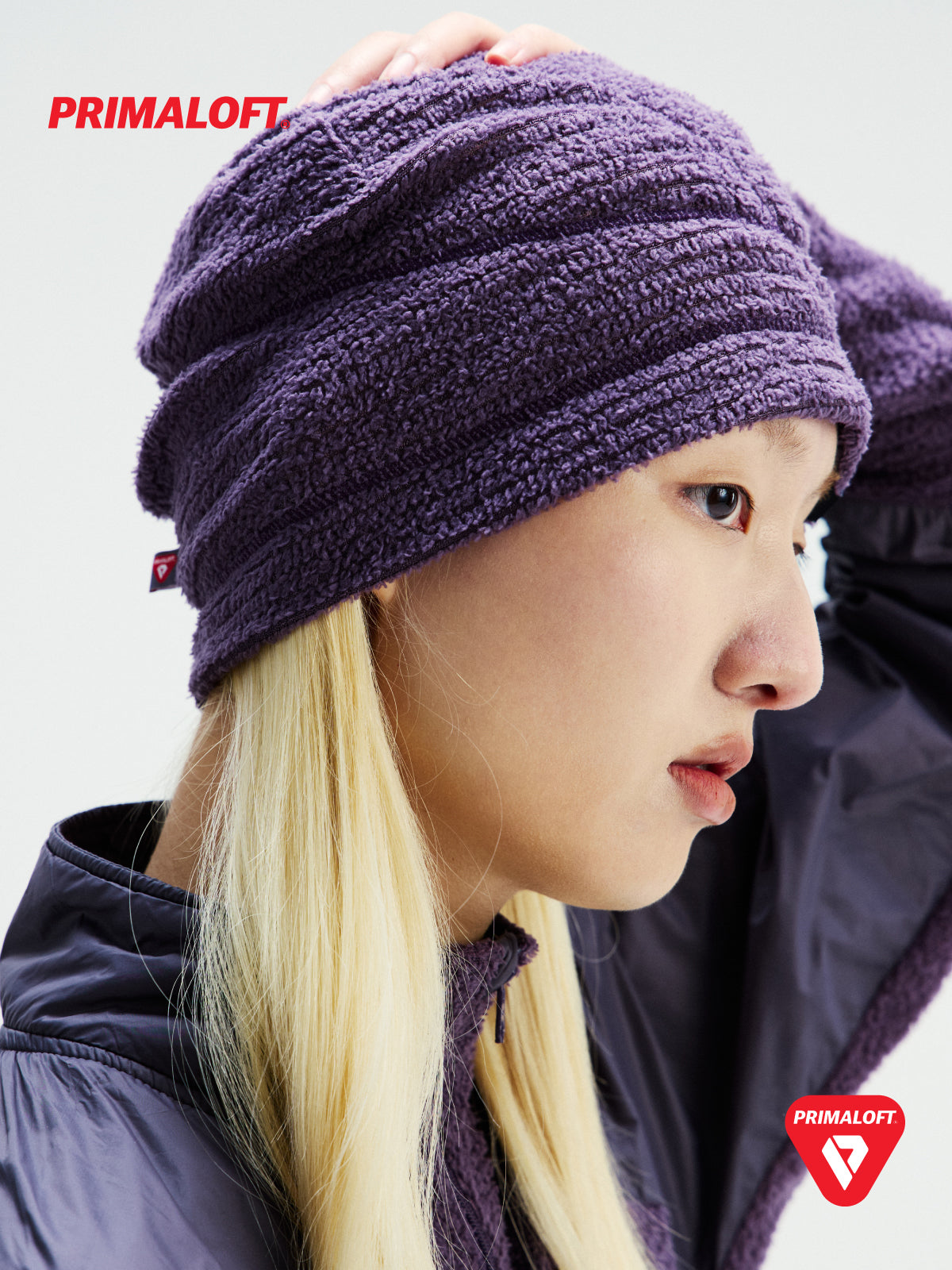 Light PrimaLoft Contrast Line Knit Beanie