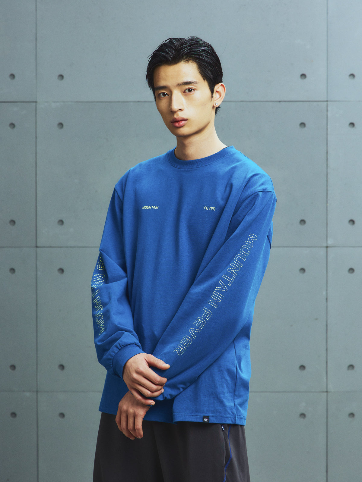 Formula-Constructed LOGO Solona Long Tee