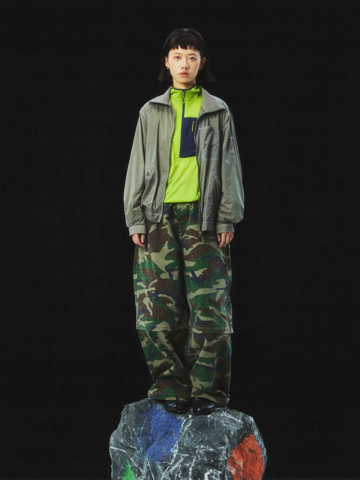 Worn Camouflage Detachable Pants - Capri Pants